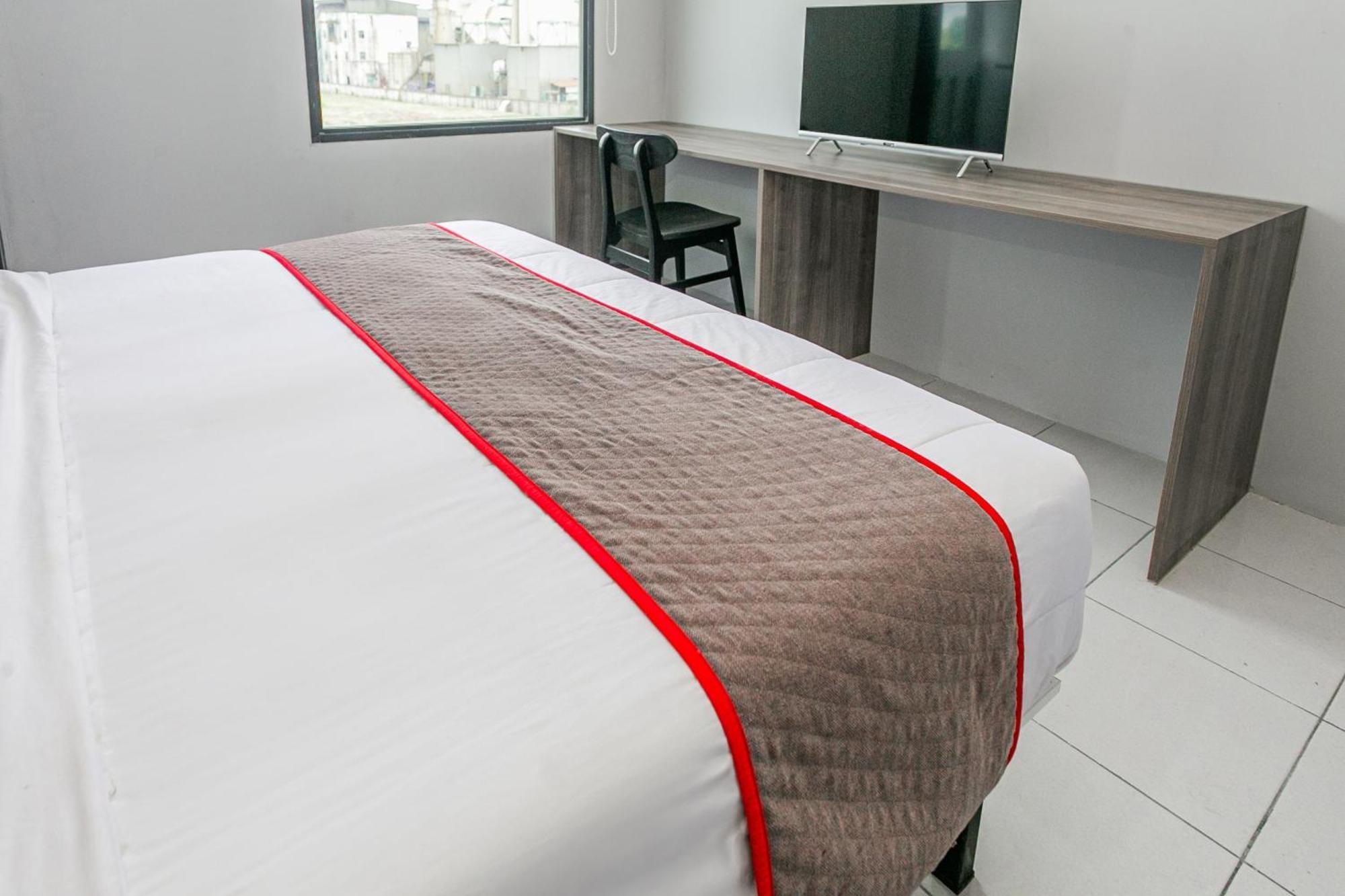 Hotel O Apartment Riverdale Cikarang Near Sgc Mall 贝克西 外观 照片