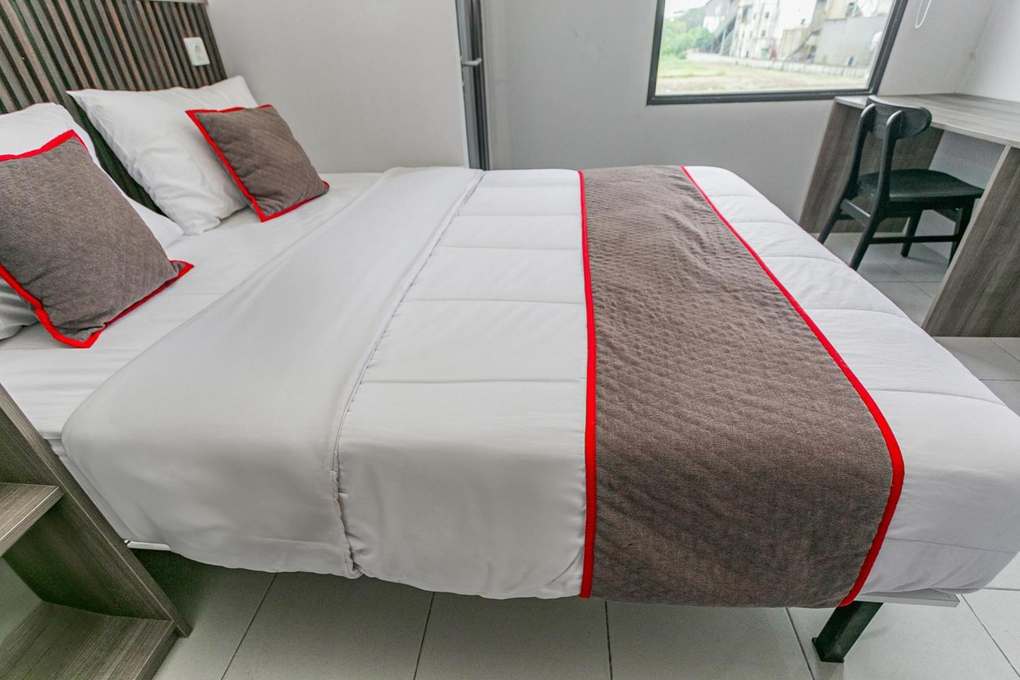 Hotel O Apartment Riverdale Cikarang Near Sgc Mall 贝克西 外观 照片