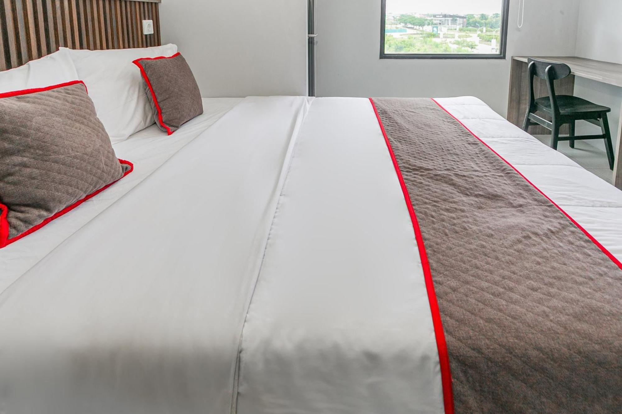 Hotel O Apartment Riverdale Cikarang Near Sgc Mall 贝克西 外观 照片